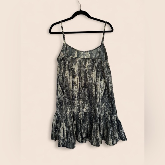 Set of 2 Urban Outfitters Camille Pleated Babydoll Mini Dress Size L - Picture 4 of 8